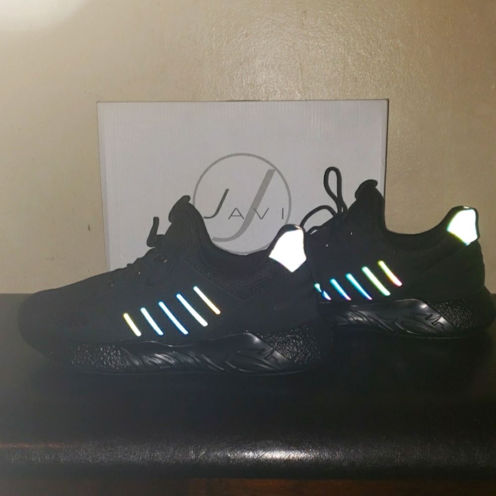 🔥Mens Javi Flaps Fashion Sneakers size 10....never worn🔥
